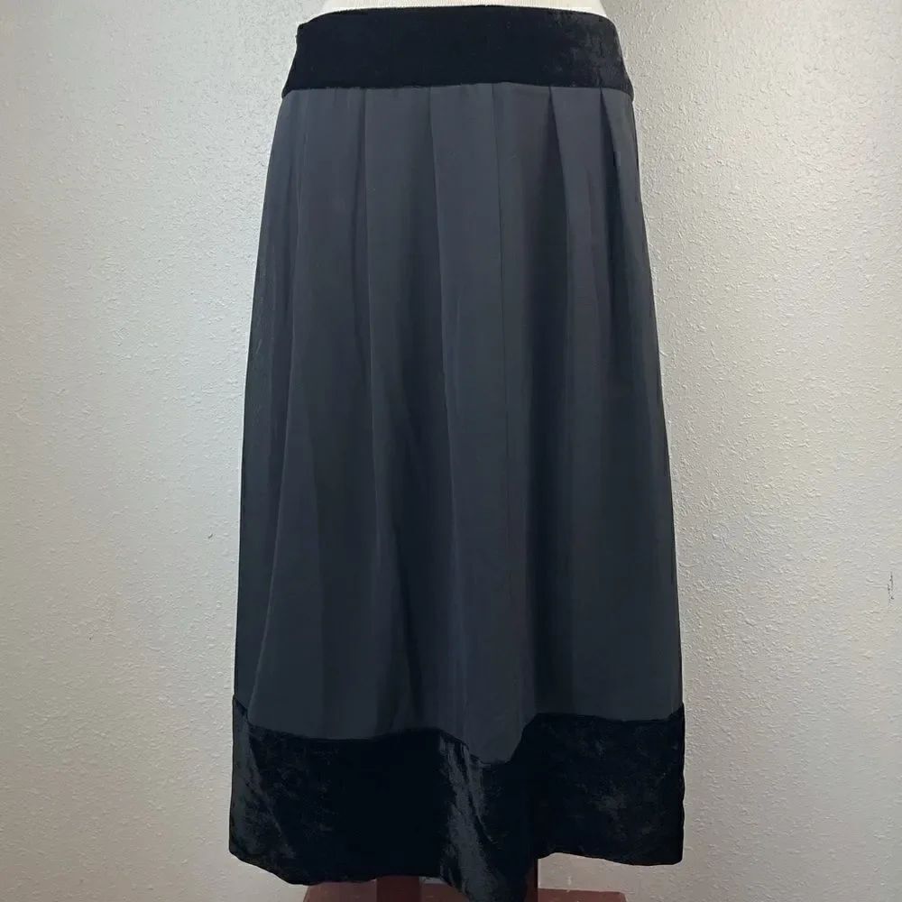 Emma James Black Midi Skirt Size 8 EUC